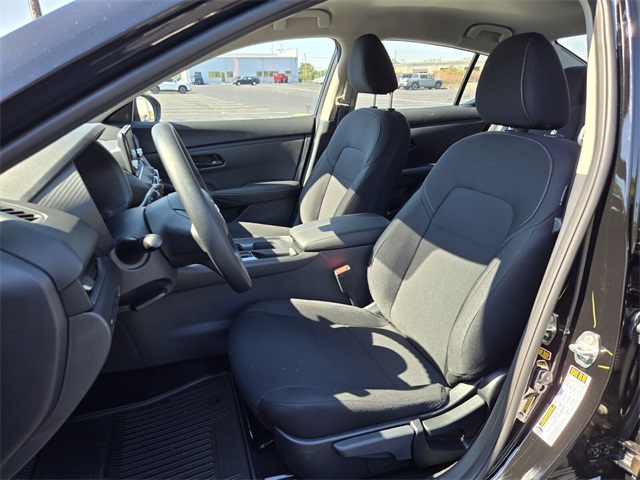 2025 Nissan Sentra S photo 4