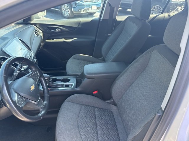 2022 Chevrolet Equinox LT photo 3