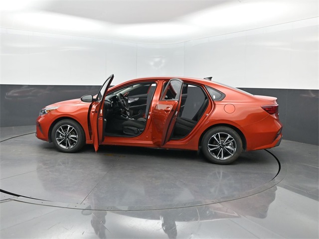 2023 Kia Forte LXS photo 35