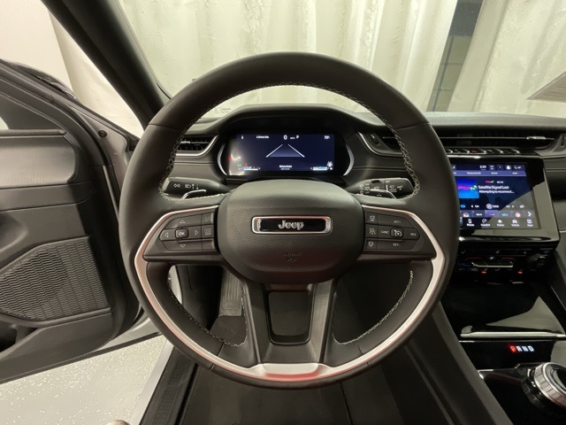 2024 Jeep Grand Cherokee Altitude photo 10