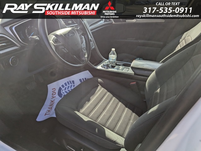 2020 Ford Fusion SE photo 18
