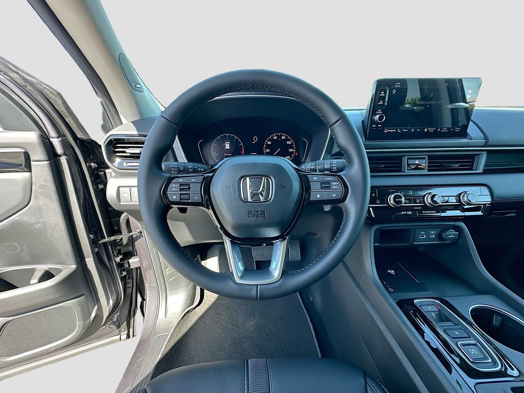 2025 Honda Pilot Touring photo 10