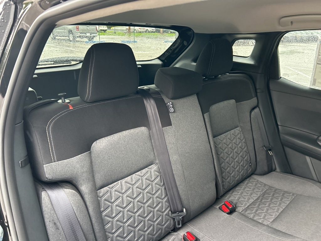 2025 Nissan Kicks SV photo 36