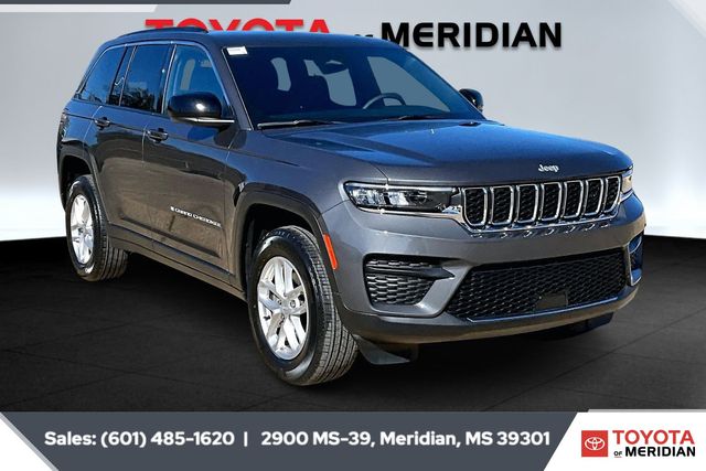 2024 Jeep Grand Cherokee Laredo's photo