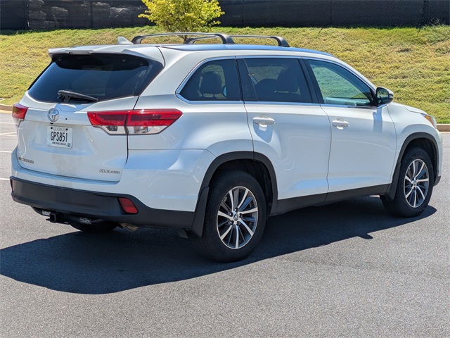 2019 Toyota Highlander XLE photo 3