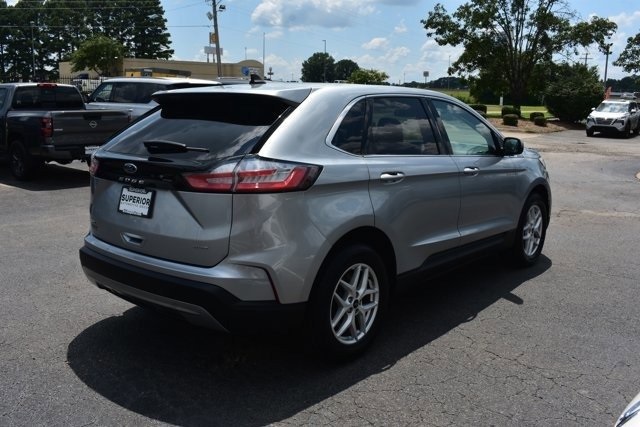 2023 Ford Edge SEL photo 4