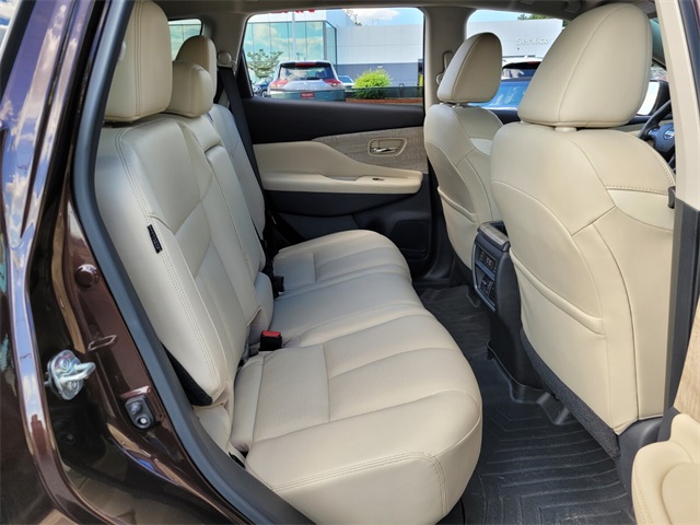 2020 Nissan Murano SL photo 17