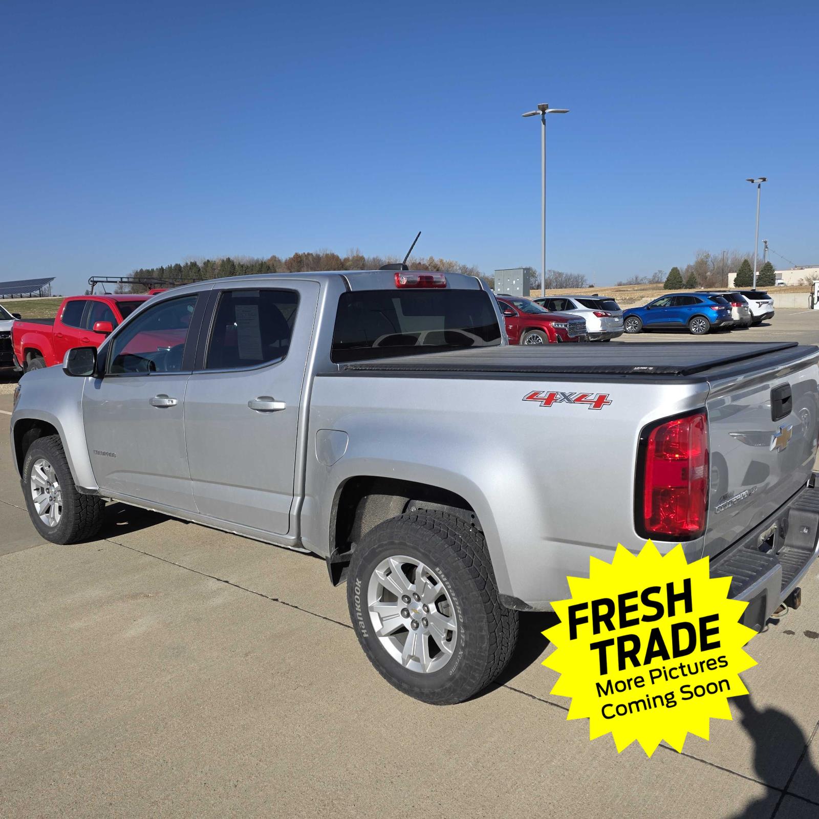 2020 Chevrolet Colorado LT photo 3