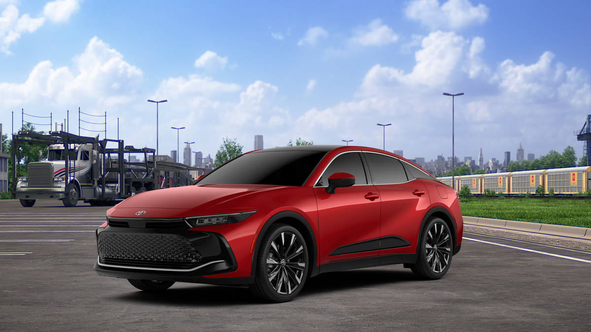 2026 Toyota Crown Platinum's photo