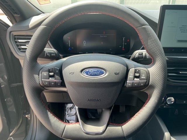 2025 Ford Escape ST-Line photo 18
