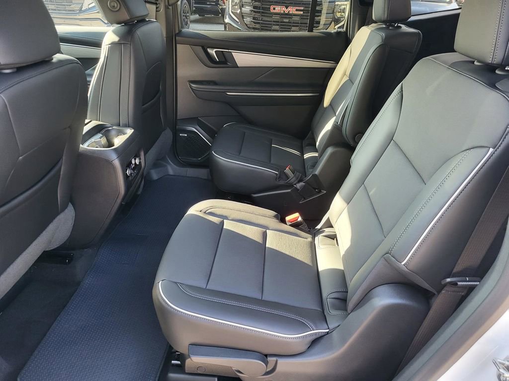 2026 Buick Enclave Preferred photo 2