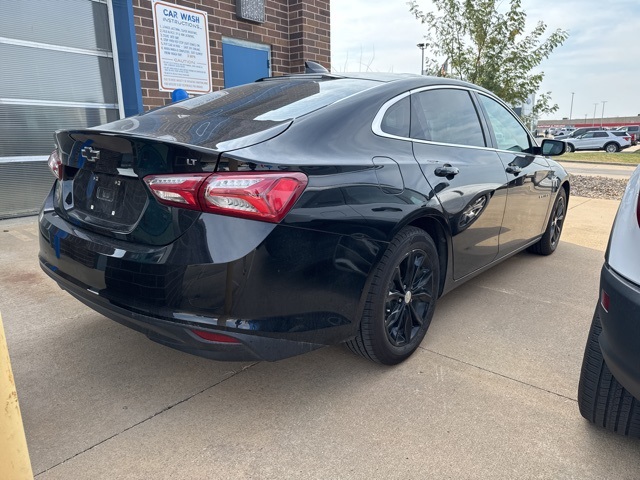 2019 Chevrolet Malibu 1LT photo 3