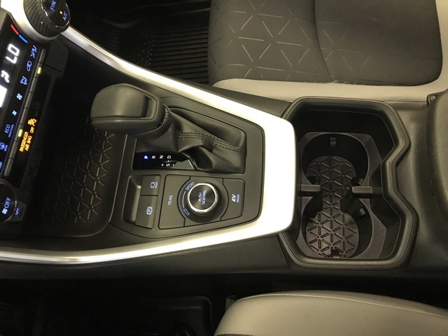 2022 Toyota RAV4 Hybrid XLE photo 20