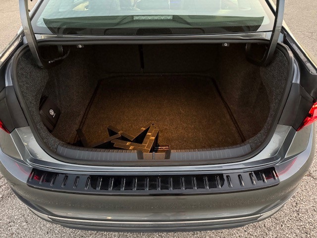 2023 Volkswagen Jetta 1.5T SEL photo 39