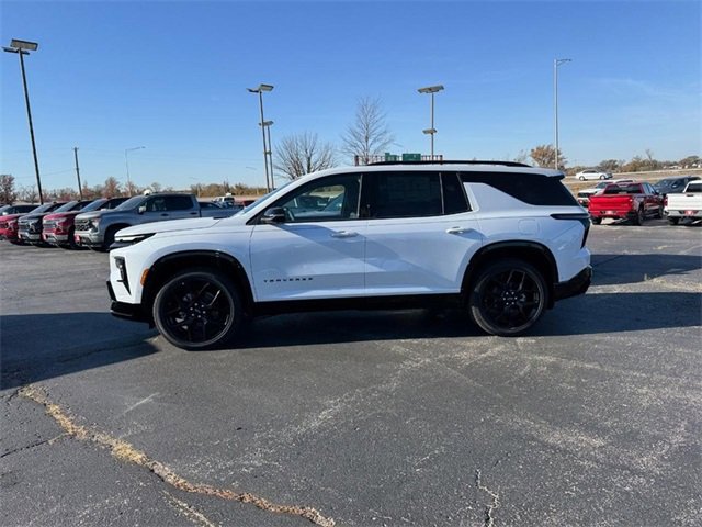 2026 Chevrolet Traverse RS photo 2