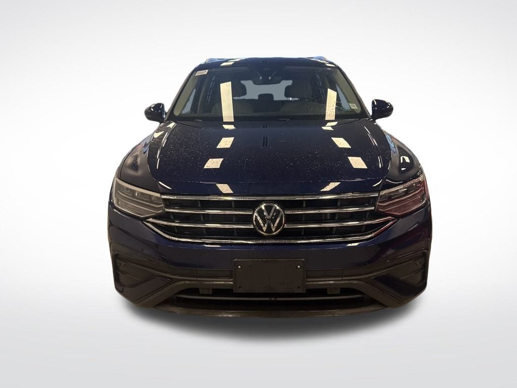 2022 Volkswagen Tiguan SE photo 2