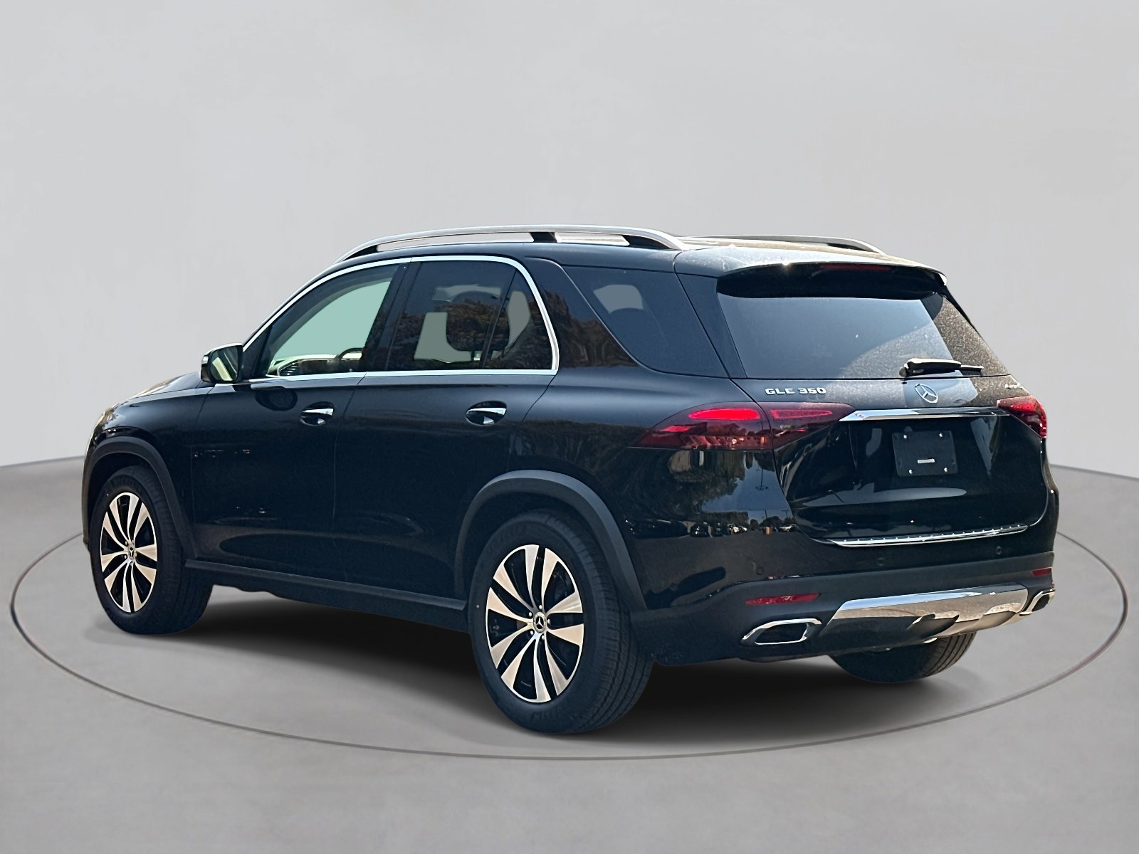 2026 Mercedes Benz GLE 350 4MATIC photo 2