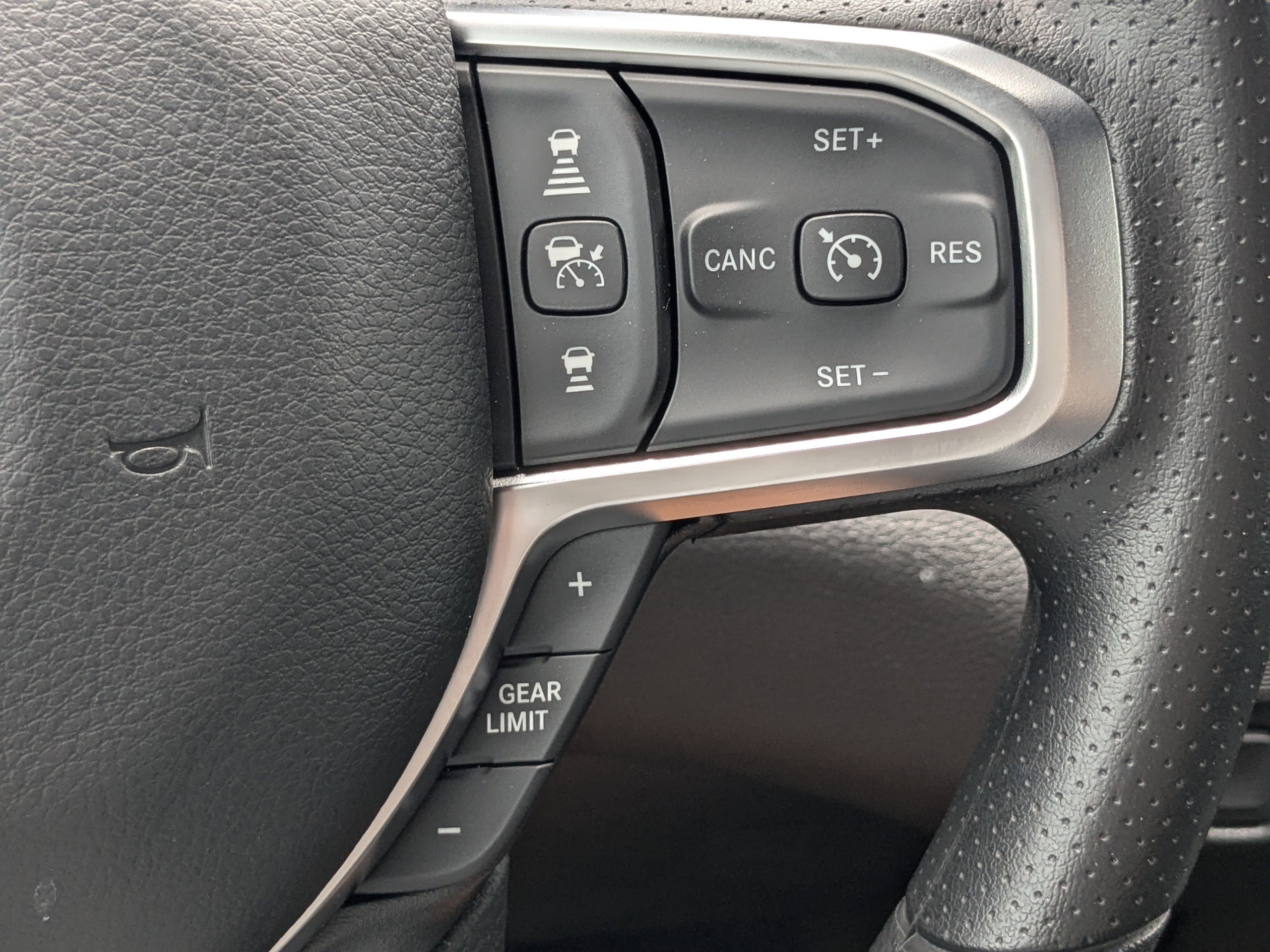 2025 Ram 1500 Tradesman photo 24