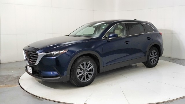 Used 2023  Mazda Touring image 1