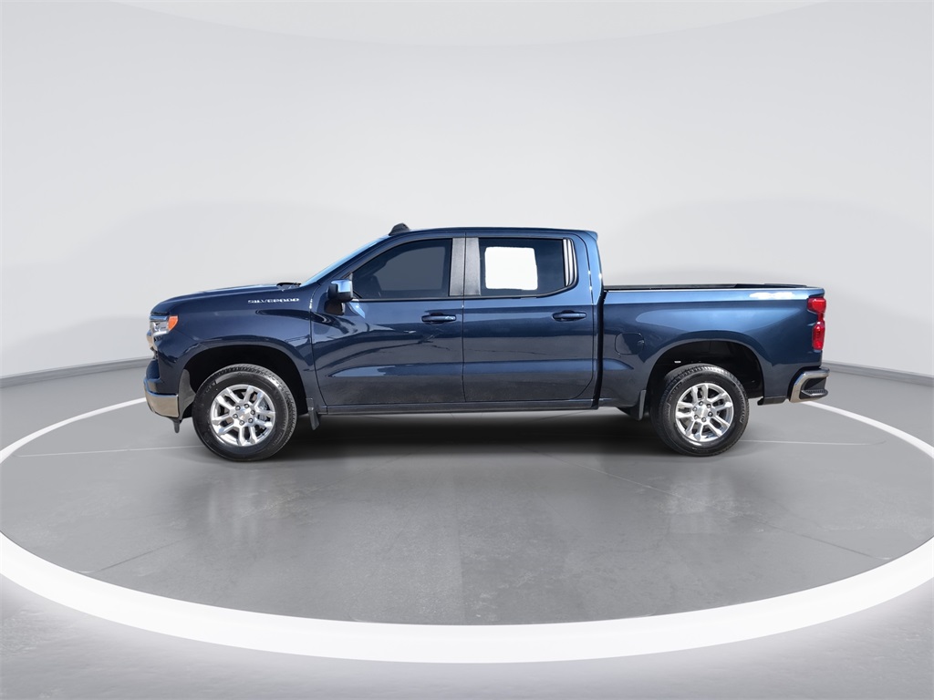 2022 Chevrolet Silverado 1500 LT photo 5