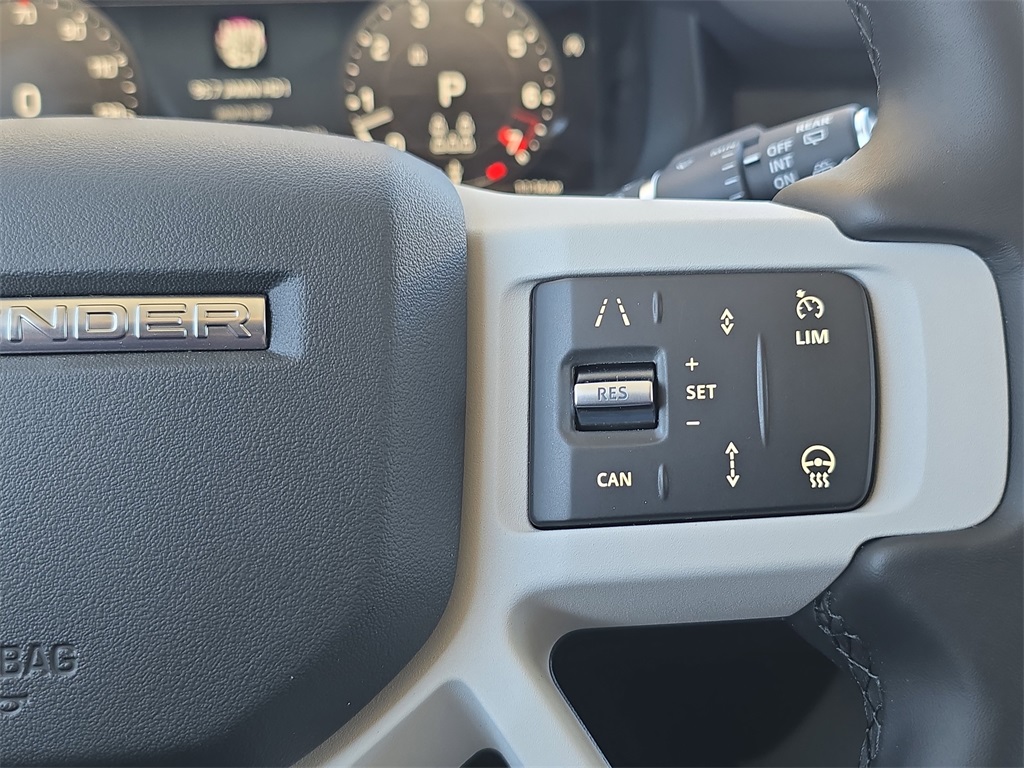 2025 Land Rover Defender 130 S photo 14