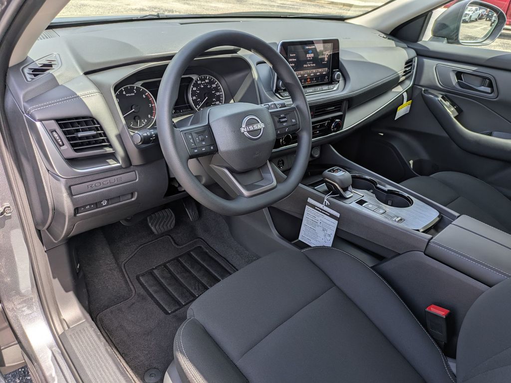 2026 Nissan Rogue S photo 11
