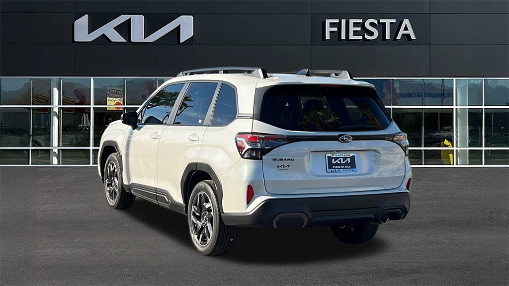 2025 Subaru Forester Limited photo 4