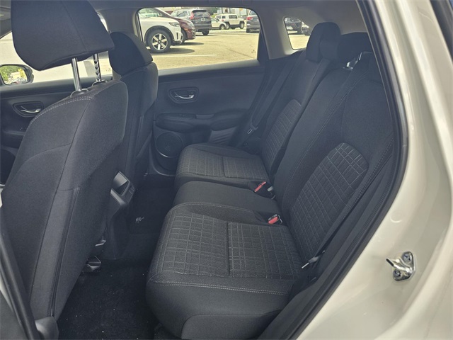 2026 Honda HR-V LX photo 7
