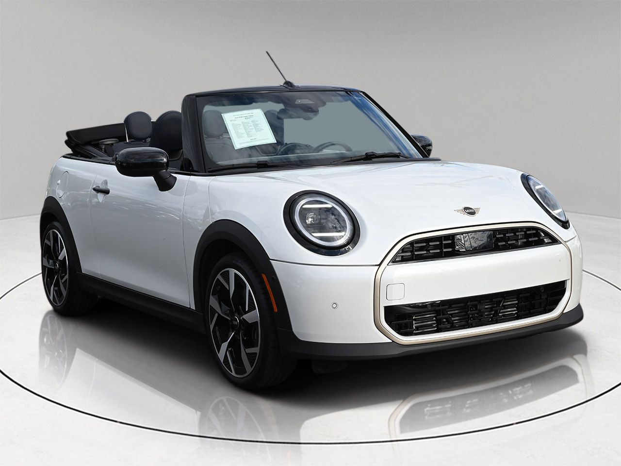 2025 MINI Convertible Base's photo