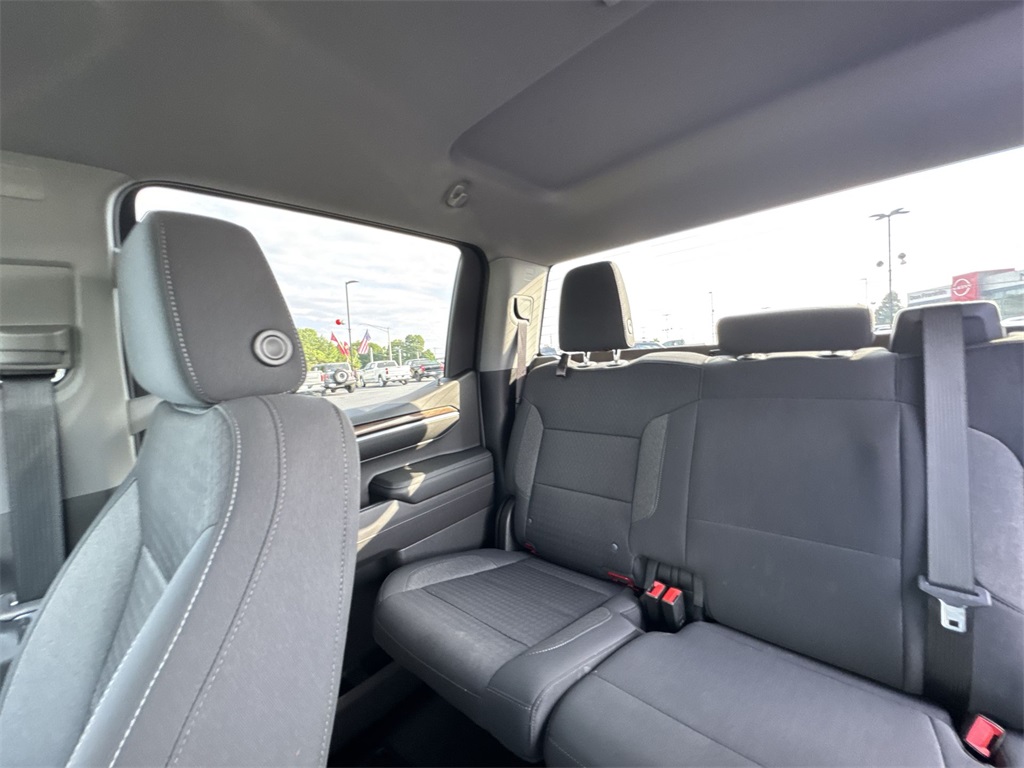 2023 Chevrolet Silverado 1500 LT photo 12