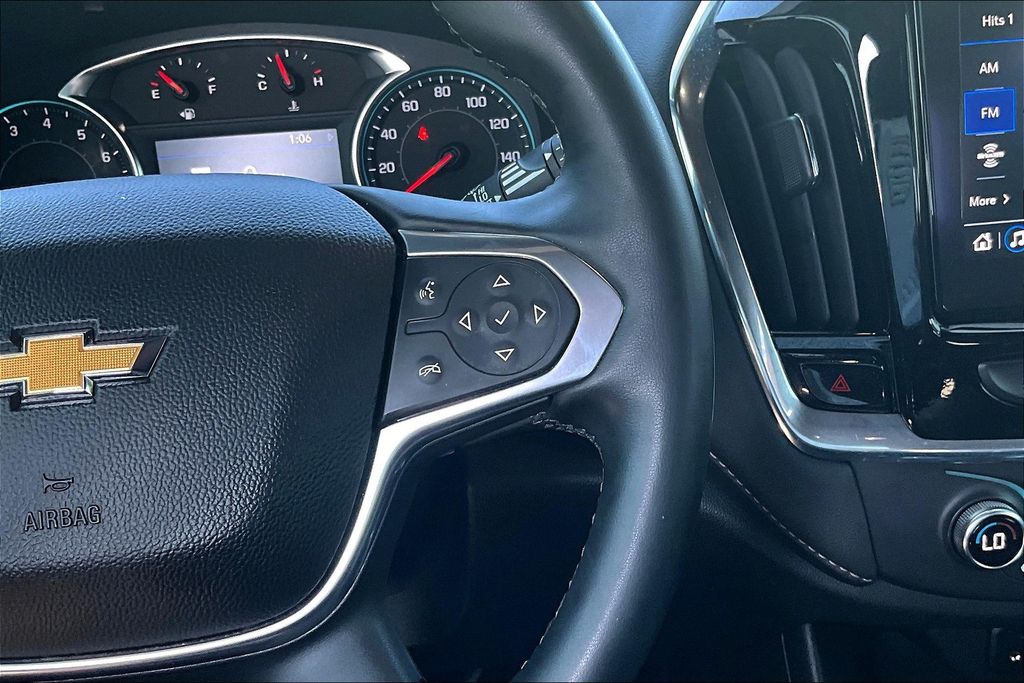 2023 Chevrolet Traverse Leather photo 11