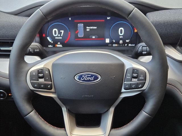 2025 Ford Explorer photo 7
