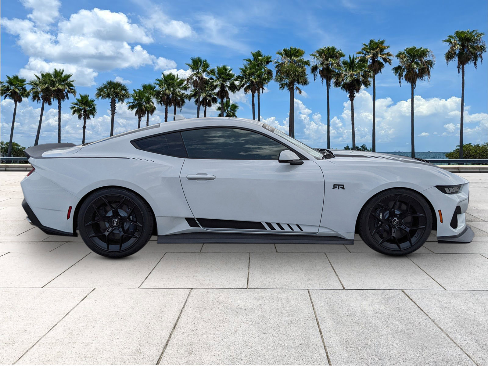 2025 Ford Mustang GT Premium photo 9