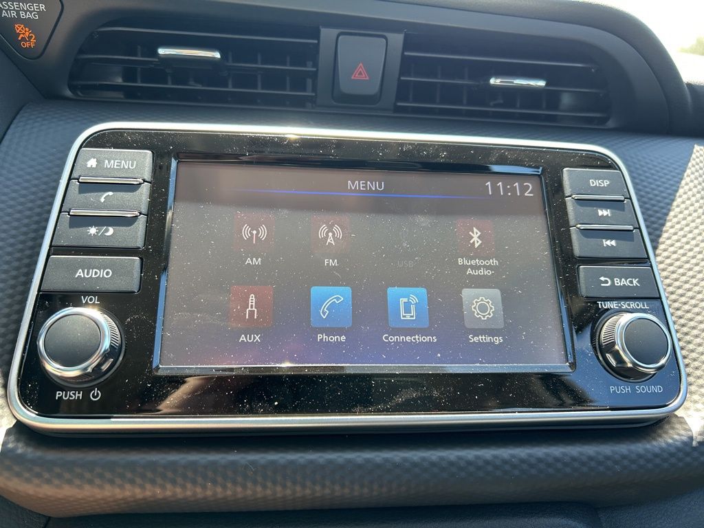 2025 Nissan Kicks Play S photo 22