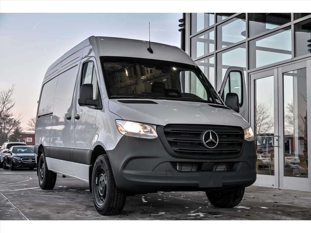 2026 Mercedes-Benz Sprinter Cargo Van Base's photo