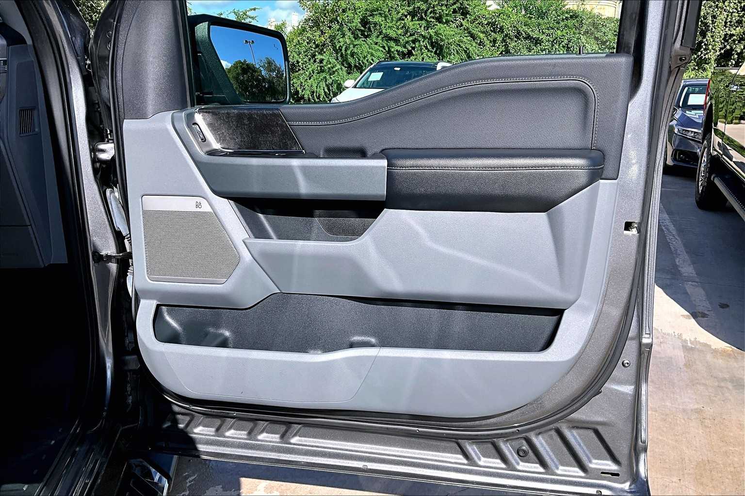 2021 Ford F-150 XLT photo 22