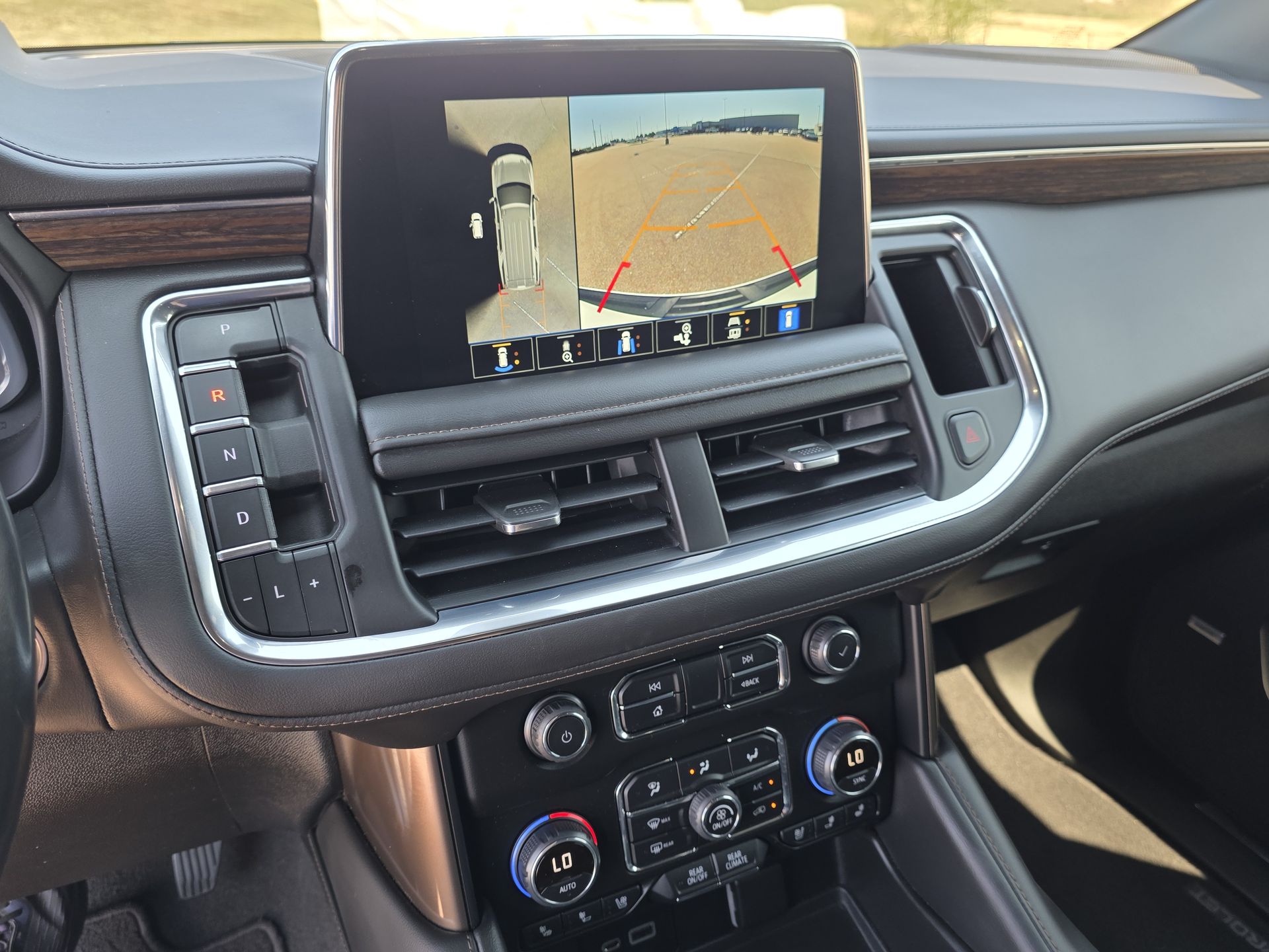 2022 Chevrolet Tahoe High Country photo 14