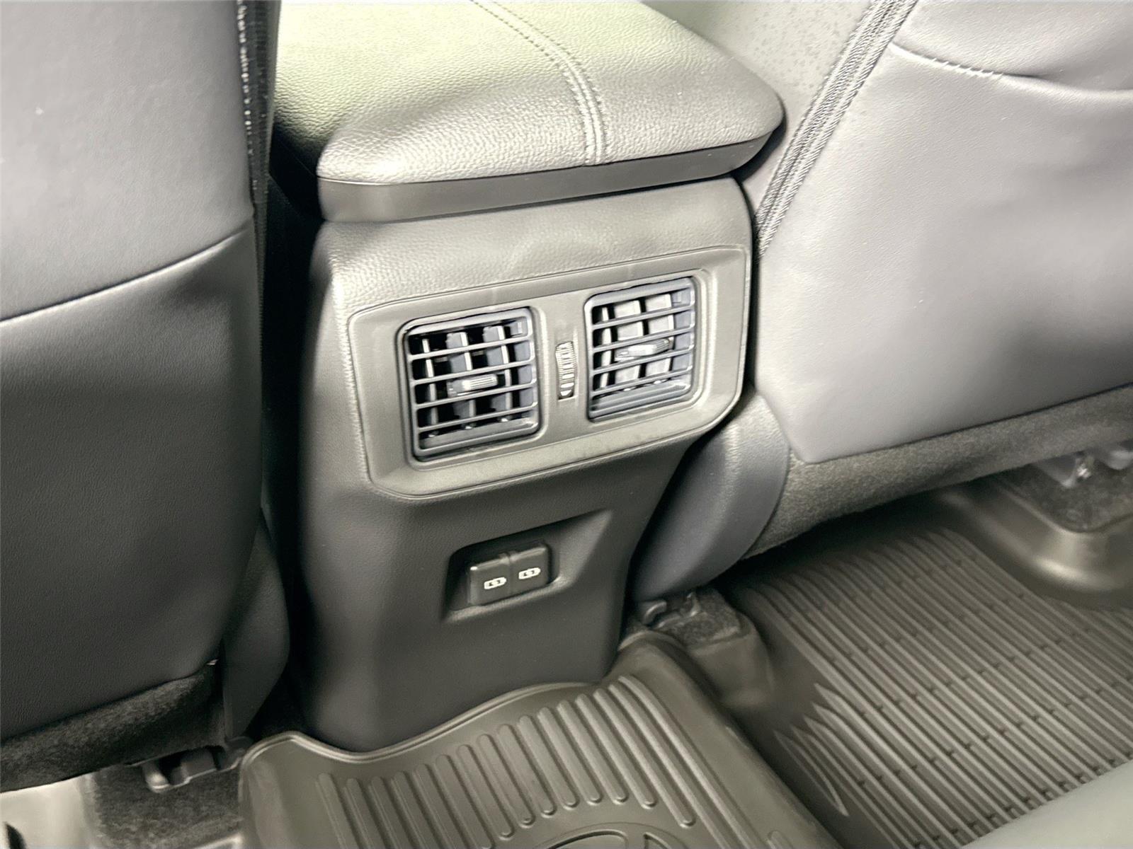 2025 Toyota RAV4 Hybrid XLE Premium photo 36