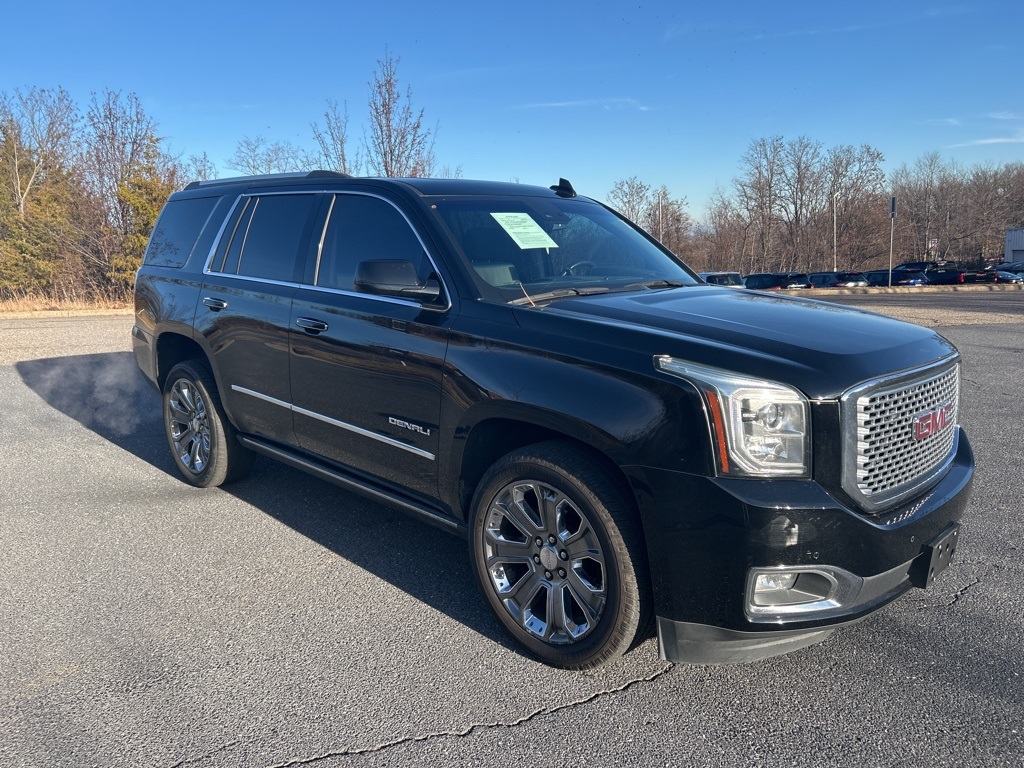 2016 GMC Yukon Denali's photo