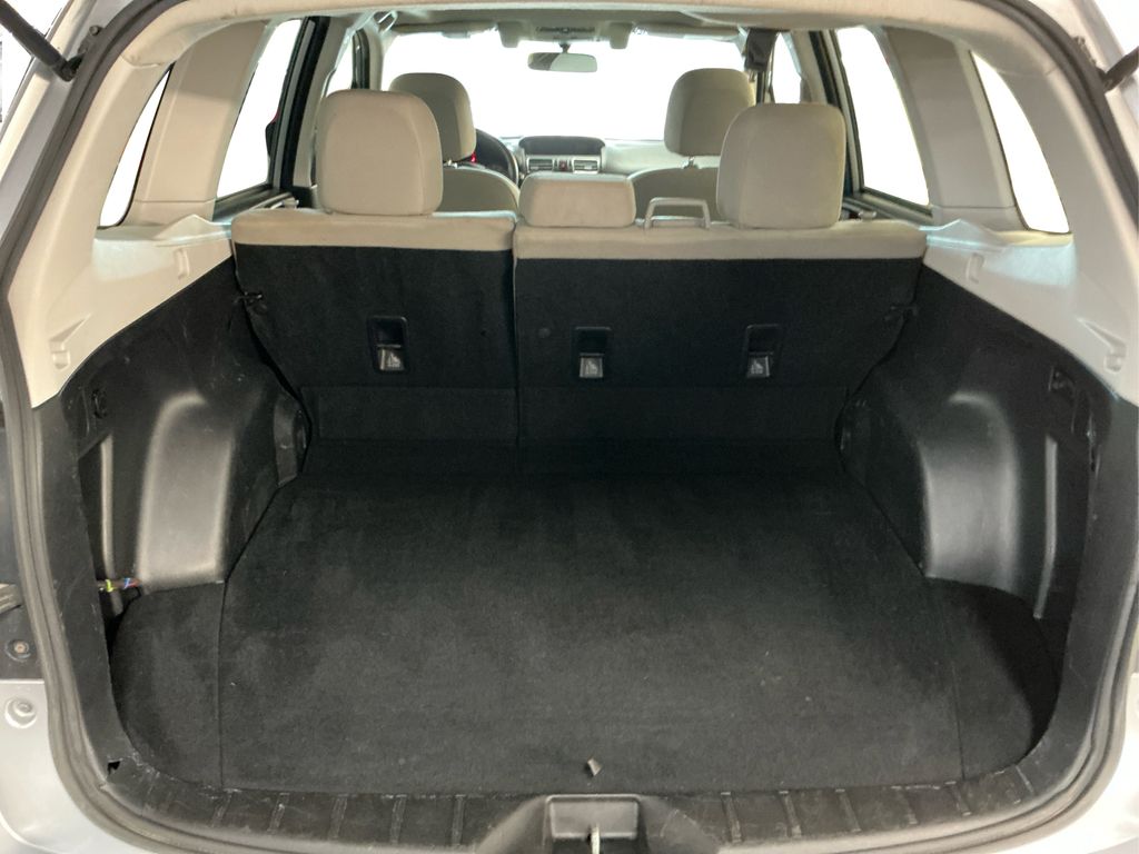 2016 Subaru Forester 2.5i Premium photo 20