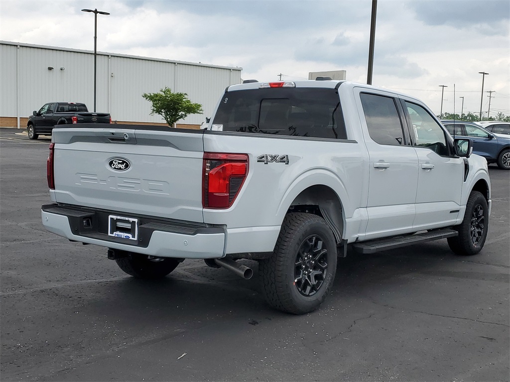 2025 Ford F-150 XLT photo 4