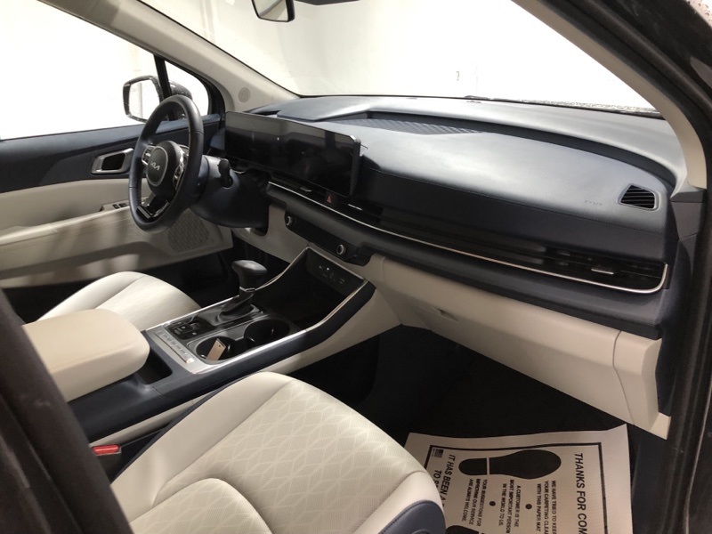 2026 Kia Carnival EX photo 14