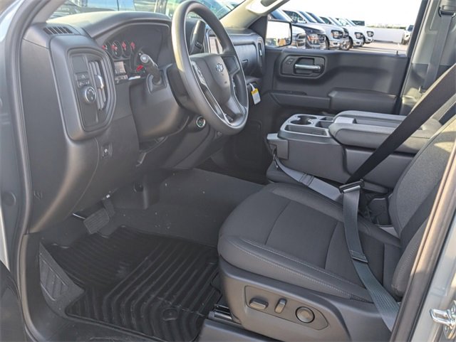 2026 Chevrolet Silverado 1500 Custom photo 8