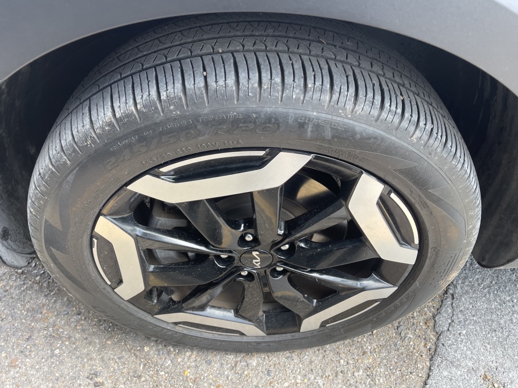 2024 Kia Telluride S photo 8