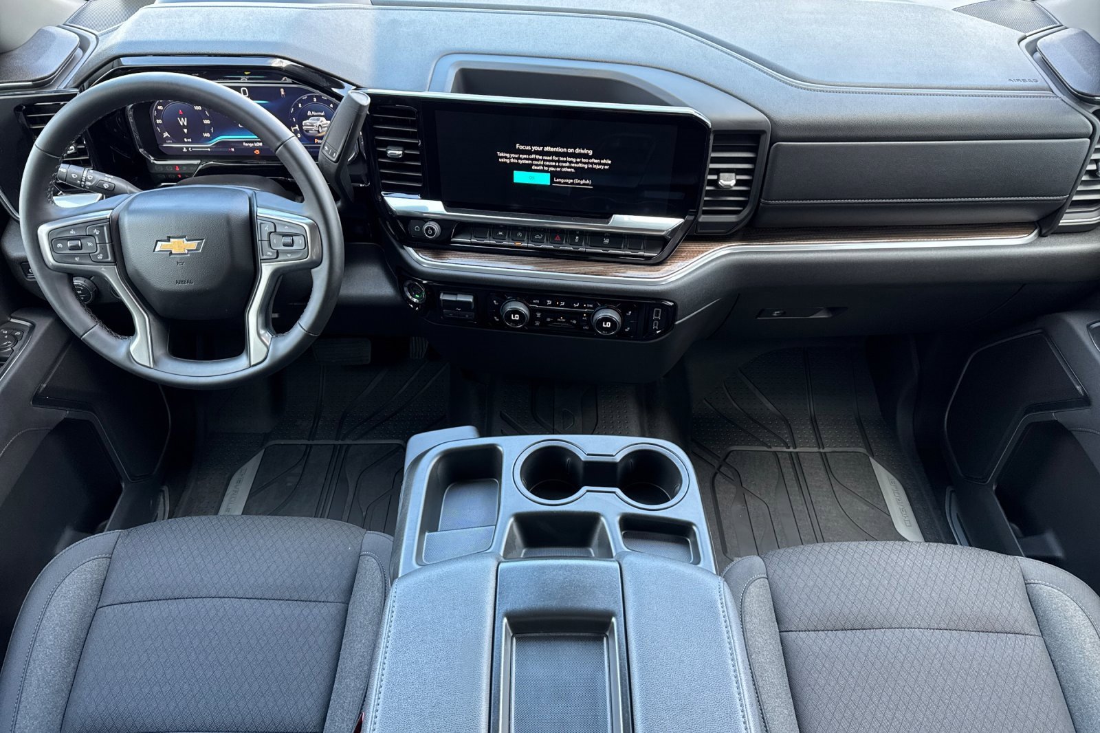 2025 Chevrolet Silverado 1500 LT photo 13