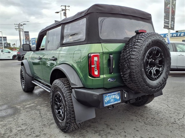 2022 Ford Bronco Wildtrak photo 2