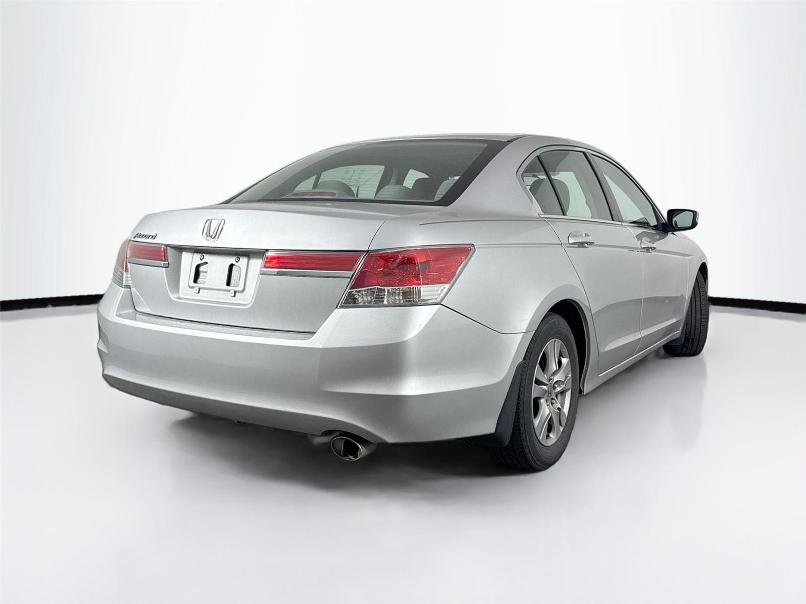 2012 Honda Accord LX photo 3