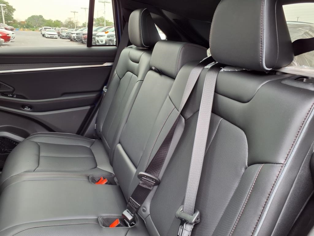 2025 Jeep Wagoneer S Limited photo 12