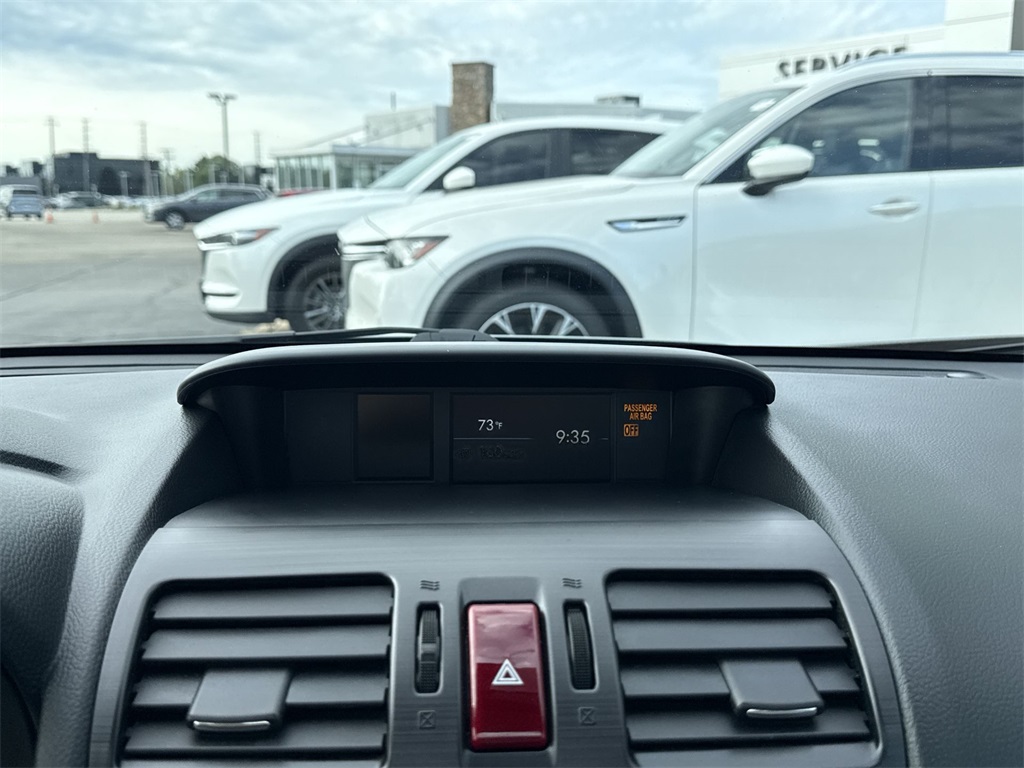 2014 Subaru Forester 2.5i Touring photo 14