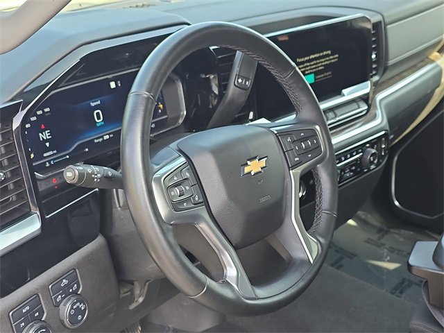 2023 Chevrolet Silverado photo 14